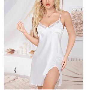 Hocosit White Lace Satin Nightgown‎ Camisole M